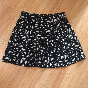 Merona graphic swing skirt black & white XXL